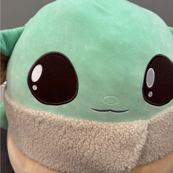 NWOT 20 INCH Star Wars The Mandalorian Grogu Green and Tan Plush Stuffed Animal - Picture 2 of 8